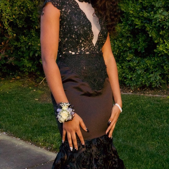 prom dress - Picture 3 of 3